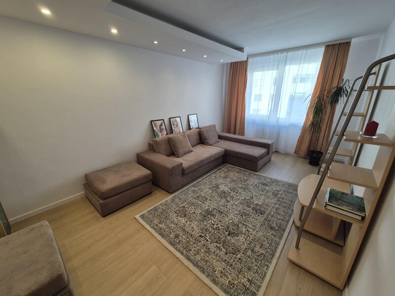 Lacul Tei, Teiul Doamnei