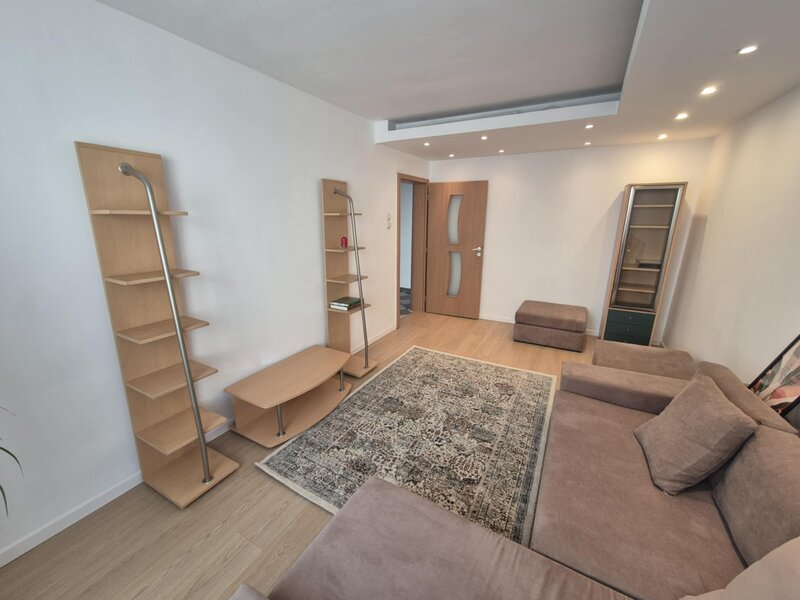 Lacul Tei, Teiul Doamnei